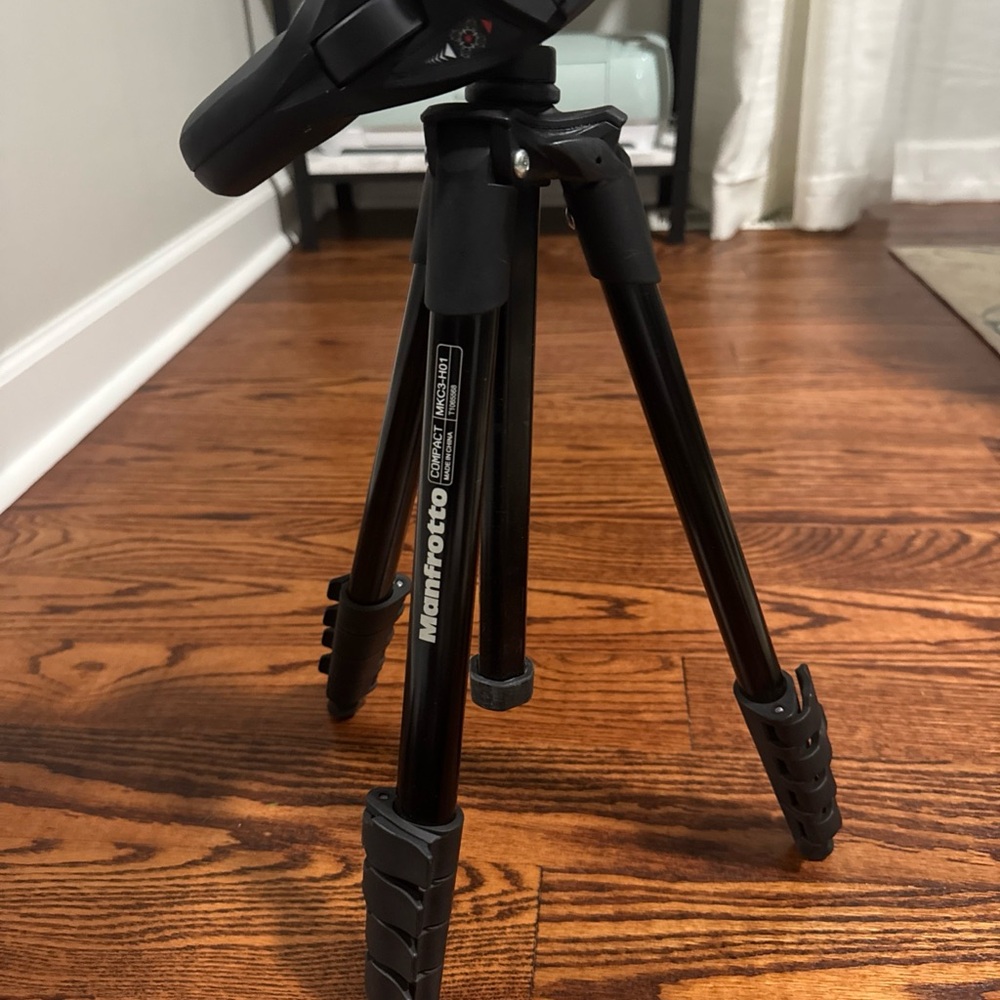 Black Tripod